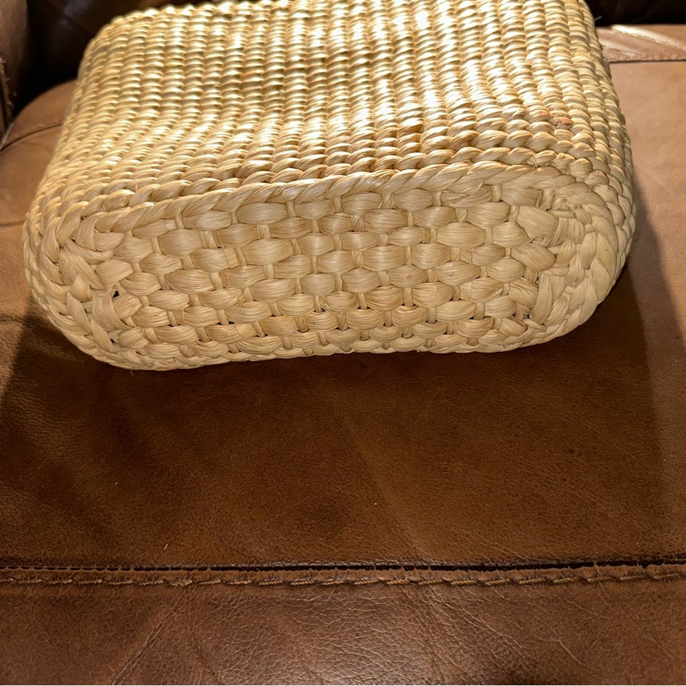 Woven Tote Bag with American Flag Design - Picture 4 of 4